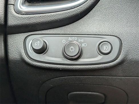 Used 2017 Chevrolet Trax Premier w/ Driver Confidence II Package image 22