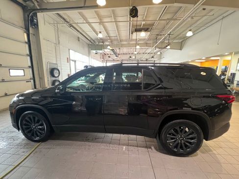 Used 2023 Chevrolet Traverse RS AWD/4WD image 6