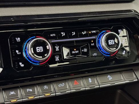 New 2026 GMC Sierra 1500 AT4 w/ AT4 Premium Package image 16