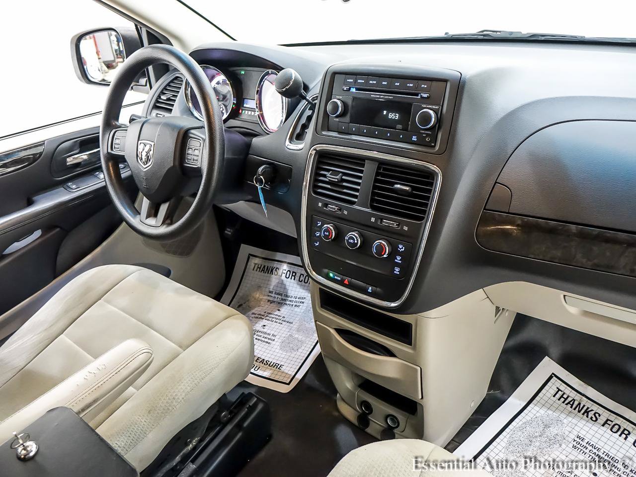 Used 2013 RAM C/V Tradesman FWD image 19