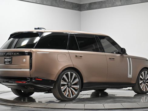 Used 2023 Land Rover Range Rover LWB SV Autobiography image 15