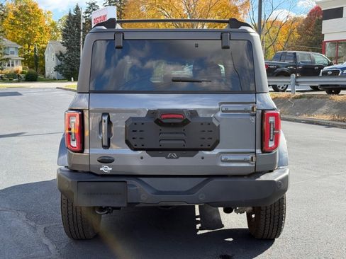 Used 2023 Ford Bronco Outer Banks image 7