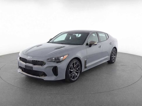 Used 2022 Kia Stinger GT-Line w/ Sun & Sound Package AWD/4WD image 2