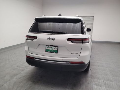Used 2023 Jeep Grand Cherokee L Limited RWD image 7
