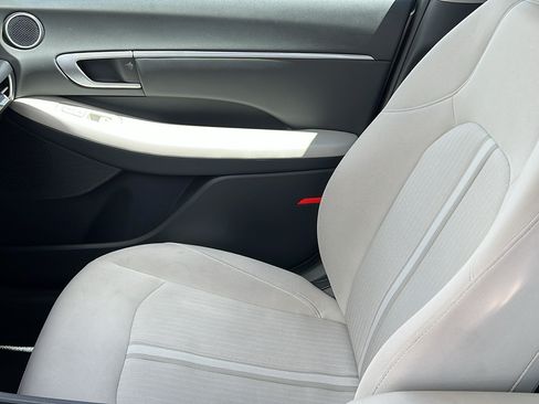 Used 2025 Hyundai Sonata SEL FWD image 18