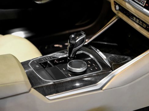 Used 2020 BMW 330i Sedan w/ Convenience Package image 30