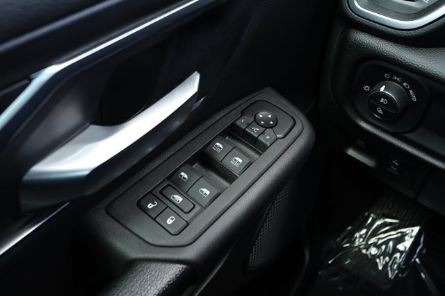 Used 2025 RAM 1500 Big Horn RWD image 21