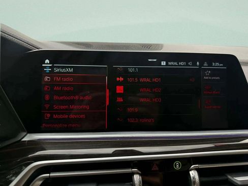 Used 2021 BMW X5 xDrive40i w/ Premium Package image 30