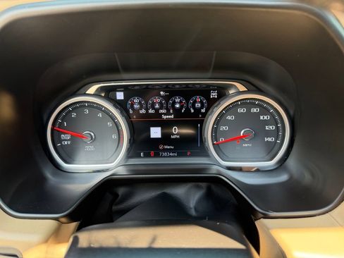 Used 2021 Chevrolet Suburban Premier w/ Premium Package AWD/4WD image 29