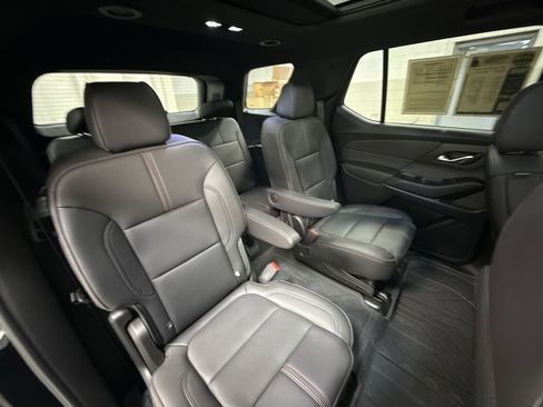Certified 2023 Chevrolet Traverse RS w/ LPO, Floor Liner Package image 28