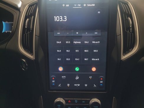 Used 2023 Ford Edge SEL image 25