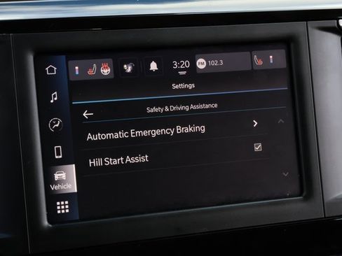 Used 2024 Chrysler Voyager LX image 33