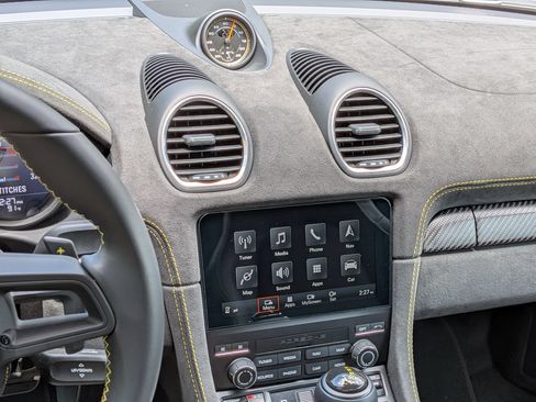 Certified 2024 Porsche 718 Boxster Spyder RS RWD image 12