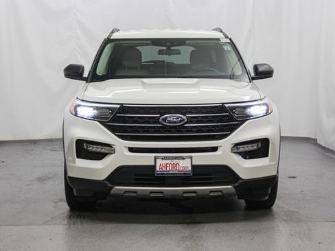 Certified 2023 Ford Explorer XLT w/ Equipment Group 202A AWD/4WD image 3