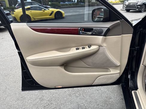 Used 2003 Lexus ES 330 FWD image 27