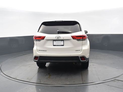 Used 2018 Toyota Highlander Limited image 5