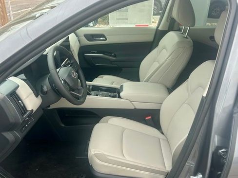 New 2026 Nissan Pathfinder SL AWD/4WD image 7