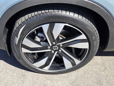 Used 2023 Volvo XC40 B5 Ultimate w/ Climate Package AWD/4WD image 5