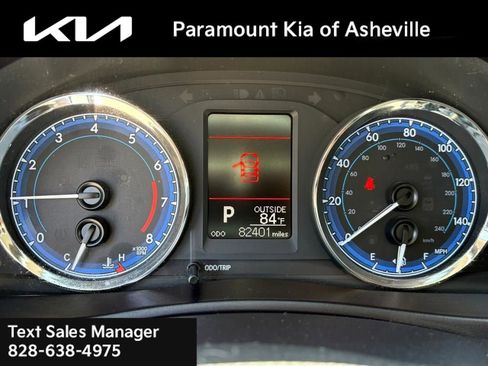 Used 2018 Toyota Corolla LE FWD image 9