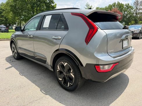 Used 2023 Kia Niro Wind FWD image 5