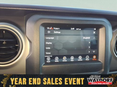 Used 2022 Jeep Gladiator Willys image 22