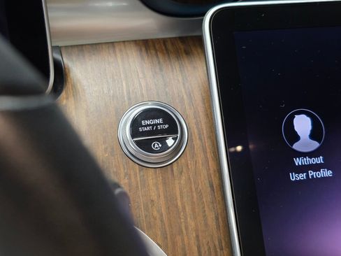 Used 2023 Mercedes-Benz C 300 4MATIC Sedan image 26