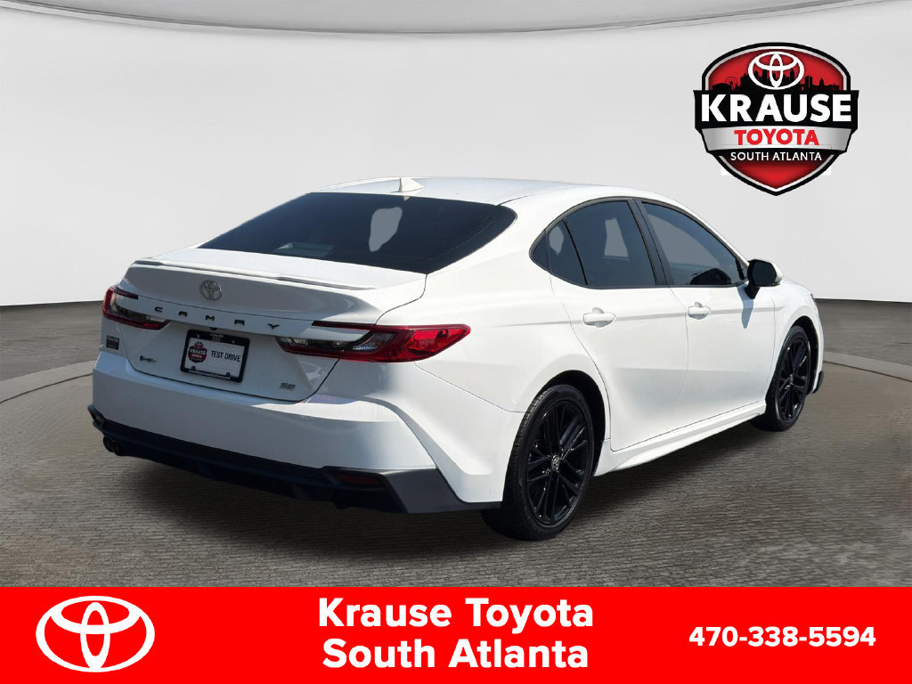 Used 2025 Toyota Camry SE w/ Convenience Package FWD image 8