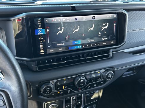 Used 2025 Jeep Wrangler Unlimited Rubicon 392 image 26