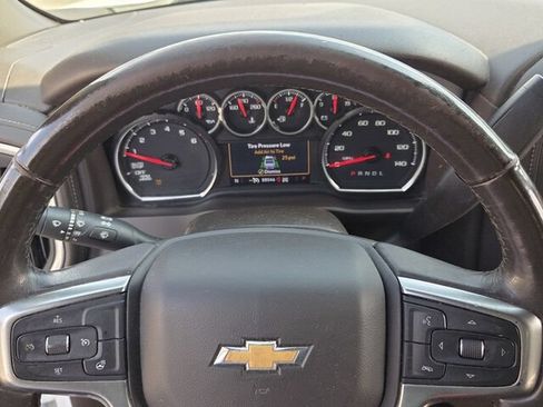 Used 2022 Chevrolet Silverado 1500 LT AWD/4WD image 21