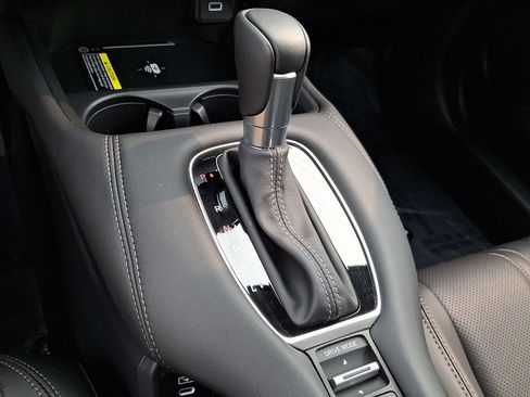 Used 2025 Honda HR-V EX-L image 15