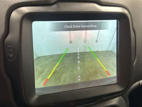 Used 2021 Jeep Renegade Trailhawk AWD/4WD image 23
