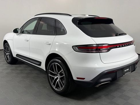 Certified 2026 Porsche Macan AWD/4WD image 3