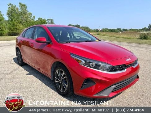 Used 2024 Kia Forte LXS FWD image 7