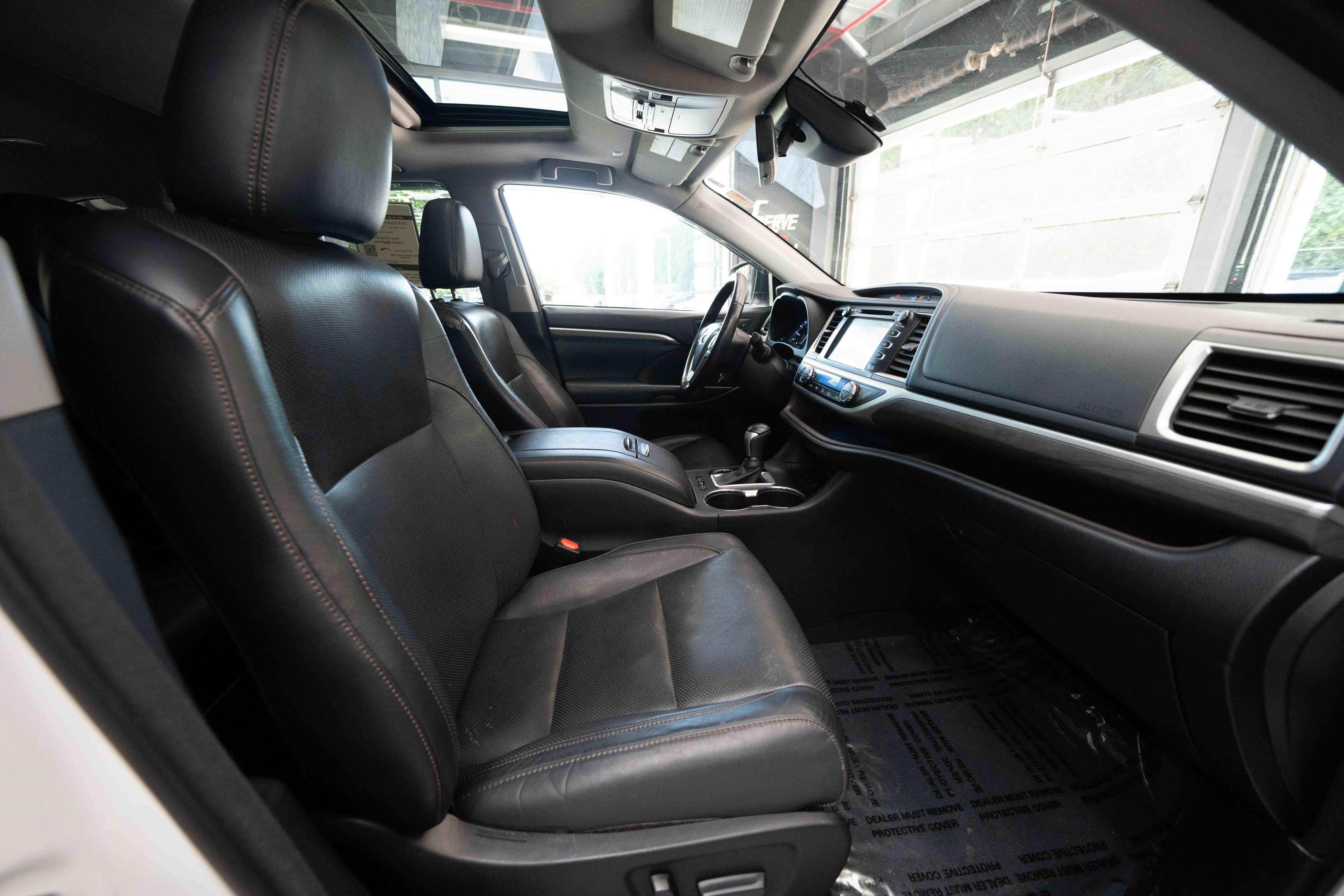 Used 2018 Toyota Highlander Limited AWD/4WD image 27