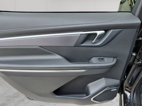 New 2026 Buick Enclave Sport Touring w/ LPO, Floor Liner Package image 17