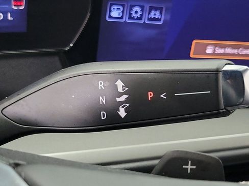 Certified 2025 Chevrolet Traverse LT image 16