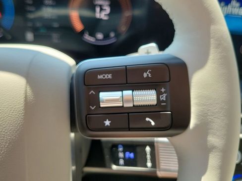 New 2026 Hyundai Santa Fe SE FWD image 23