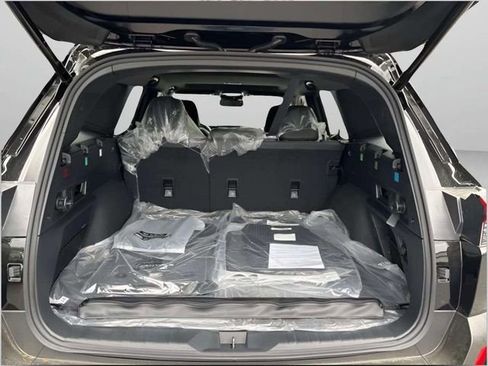 New 2026 Subaru Outback Limited w/ Premium/Limited Plus Package AWD/4WD image 5