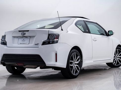 Used 2014 Scion tC image 8