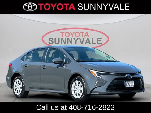 Used 2023 Toyota Corolla LE w/ Carpet Mat Package (TMS) FWD image 11