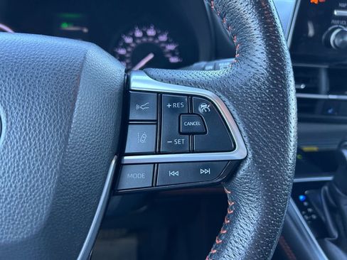 Used 2021 Toyota Sienna XSE w/ XSE Plus Package FWD image 19