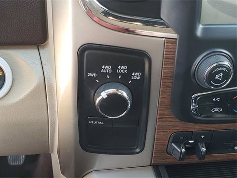 Used 2013 RAM 1500 Laramie w/ Convenience Group image 20