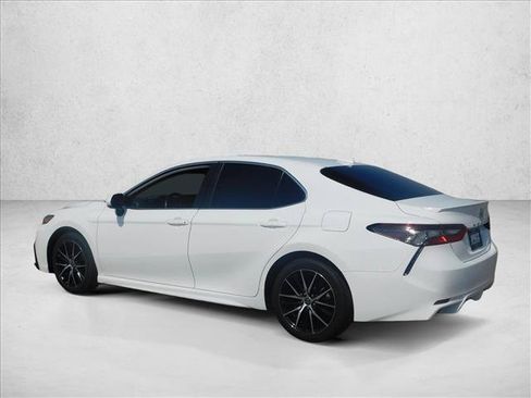 Used 2023 Toyota Camry SE FWD image 14