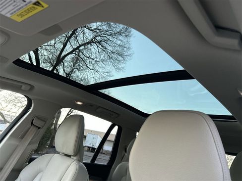 Certified 2023 Volvo XC90 T8 Plus w/ Protection Package image 25