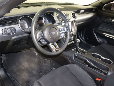 Used 2019 Ford Mustang Coupe w/ Equipment Group 101A RWD image 27