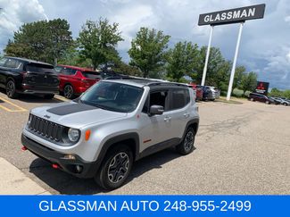 Used 2015 Jeep Renegade Trailhawk w/ Premium Leather Group AWD/4WD 360° Tour