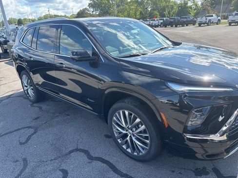 New 2026 Buick Enclave Avenir w/ Super Cruise Package image 3