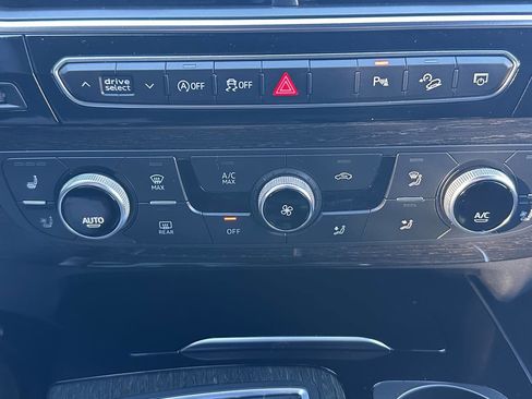 Used 2018 Audi Q7 3.0T Premium Plus w/ Premium Plus Package image 44