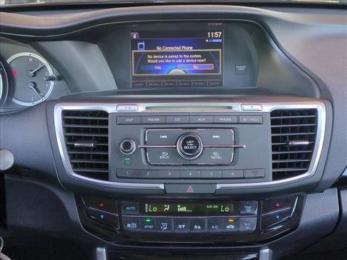 Used 2017 Honda Accord LX image 14