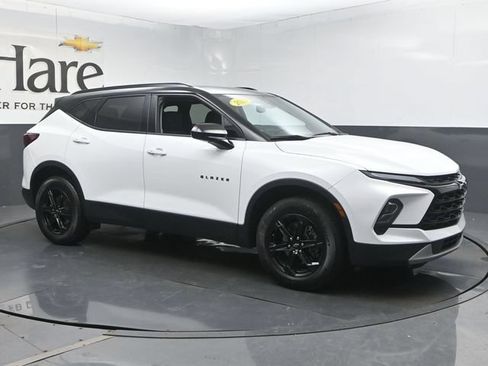 Used 2023 Chevrolet Blazer LT w/ Convenience Package AWD/4WD image 6